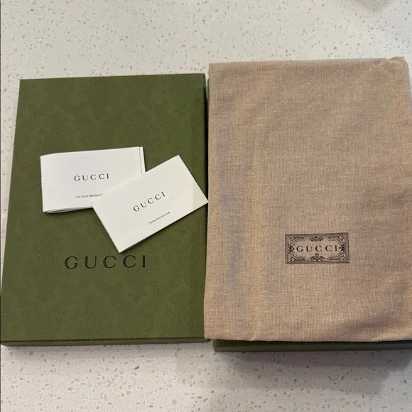 Gucci Red and Blue Graphic lifestyle Notebook authentic Gift Set - Picture 5 of 10